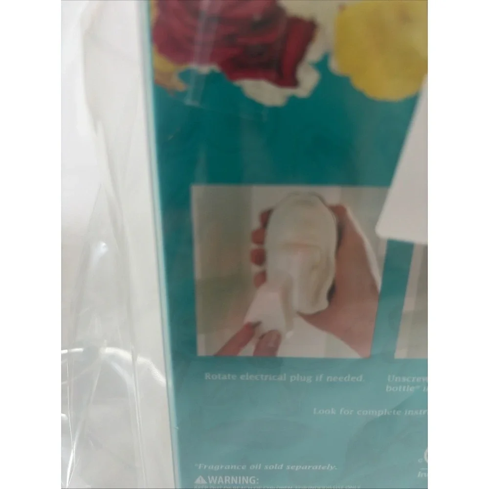 Pioneer Woman fragrance oil Diffuser Only Red rose floral bouquet Soft Glow LED